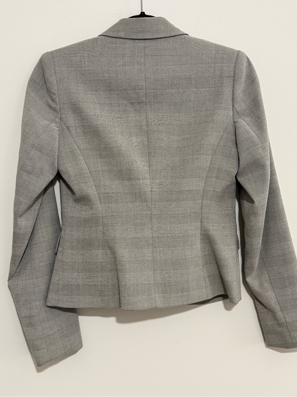 Calvin Klein Women’s Light Gray Plaid Fitted Blazer with Gold Buttons - Picture 5 of 9